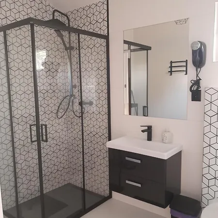 Nad Jeziorem Glebokim Appartement *