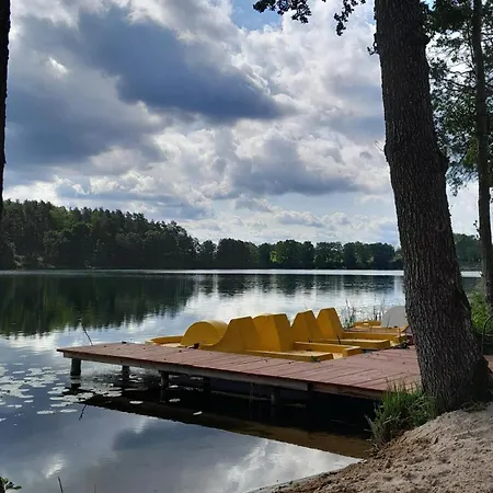 Nad Jeziorem Glebokim Appartement Faszcze